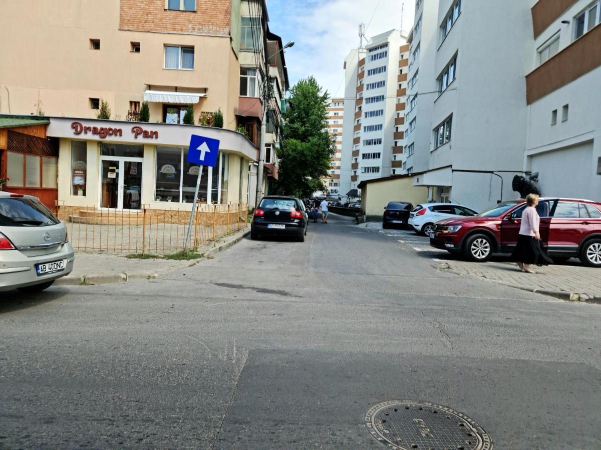 Garsoniera 1 Decembrie Appartement Alba Iulia Buitenkant foto