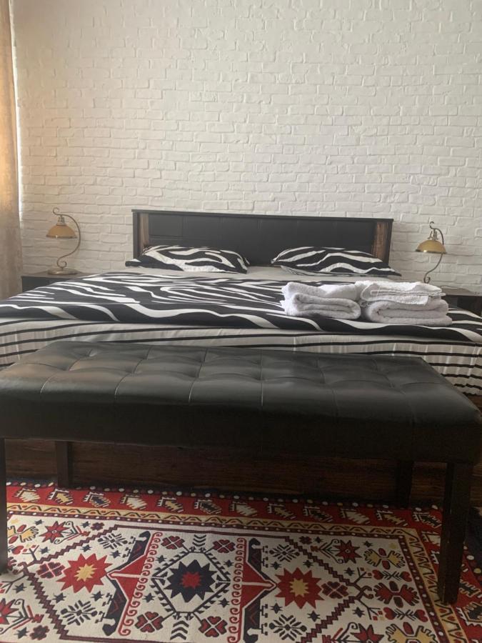 Garsoniera 1 Decembrie Appartement Alba Iulia Buitenkant foto